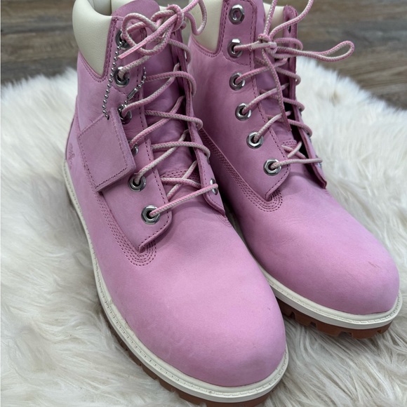 Pink Timberlands - Picture 5 of 5